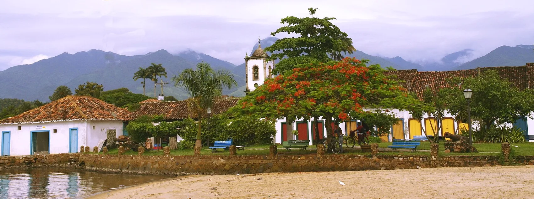 Weddings and celebrations in Paraty